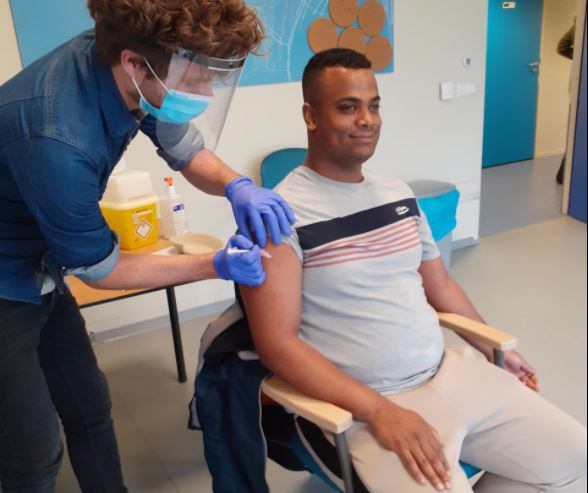 Memorabele dag: vaccinatie voor cliënten Zeehos en Hafakker